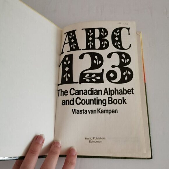 1982 Canadian Alphabet and Counting Book Illustrated Learning Read Along - Picture 4 of 10